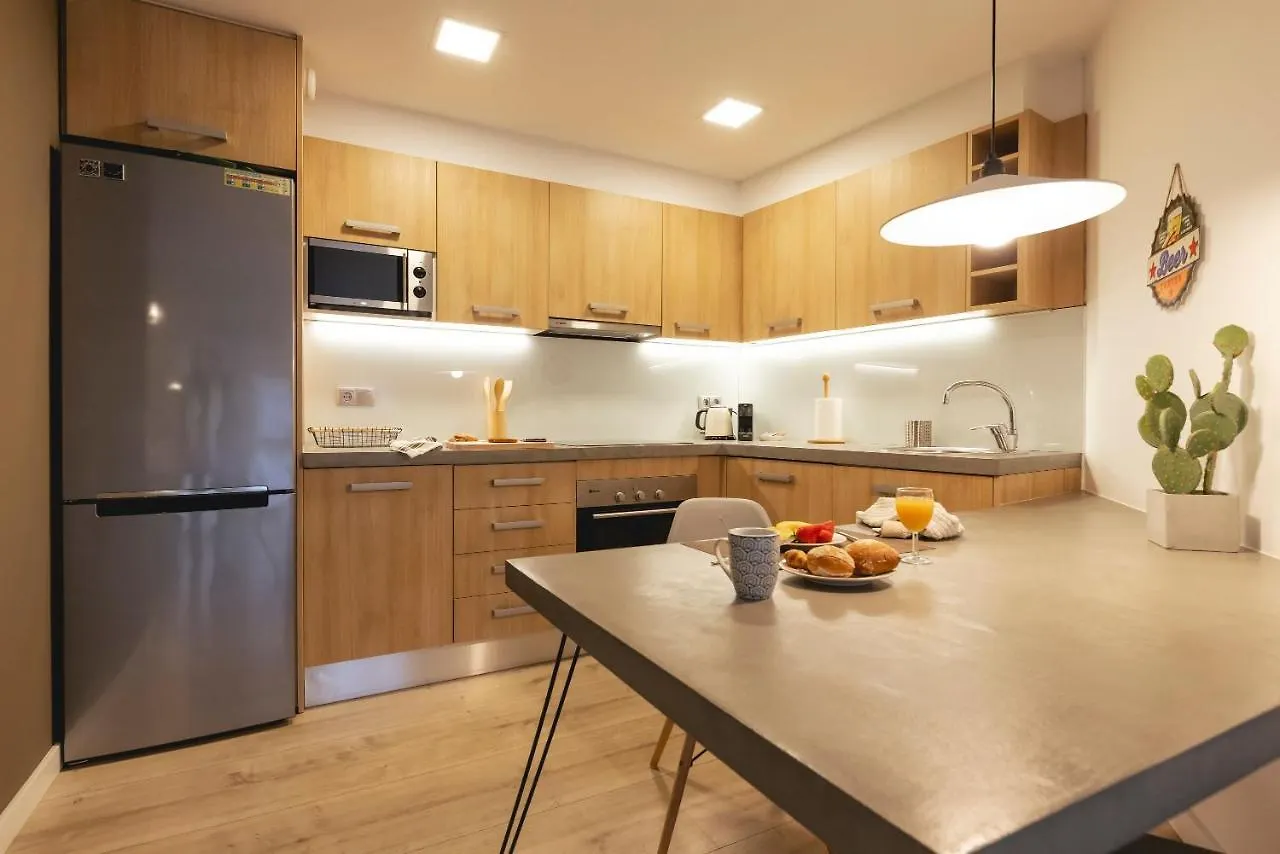 Bravissimo La Mora Apartment Girona